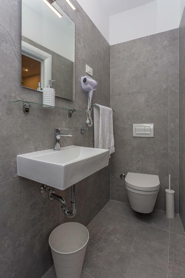 Xboutique Rooms Marinac Sibenik Exterior photo